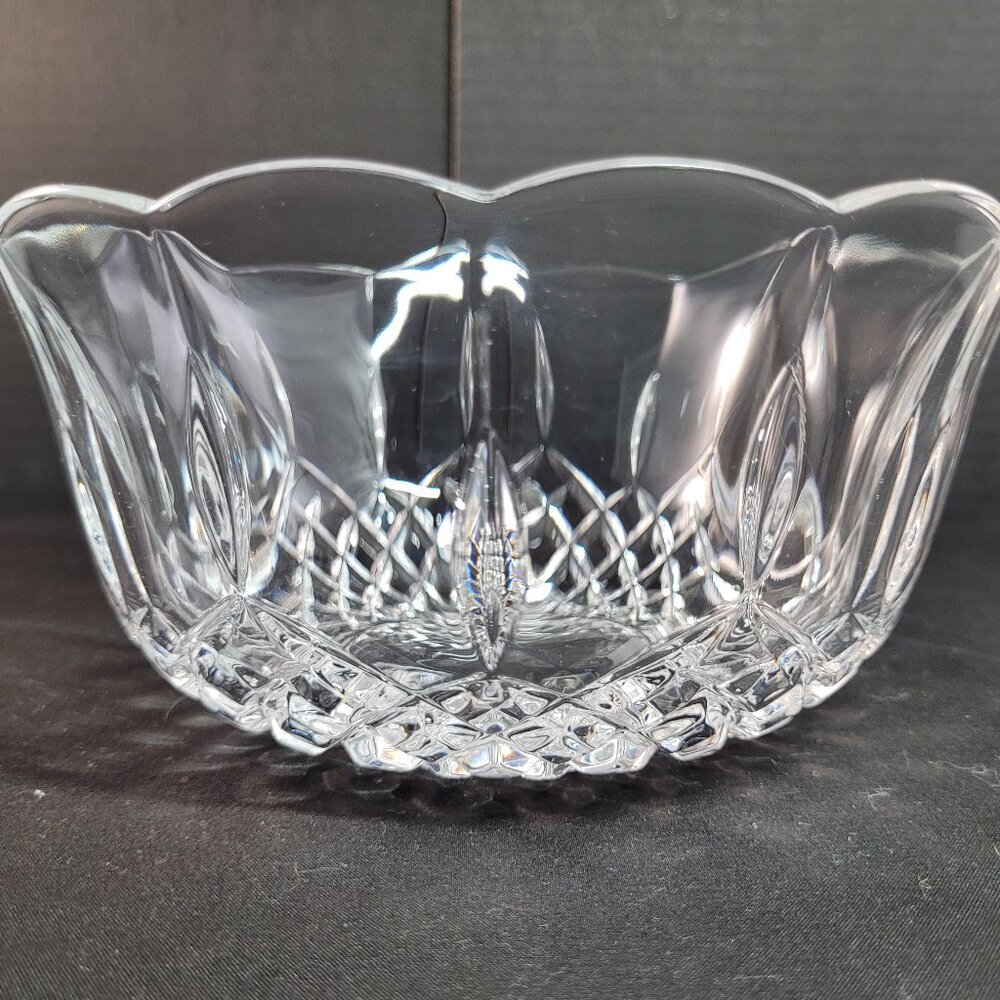 Royal Crystal Rock (RCR) Puccini Opera 7" Bowl Clear Criss Cross & Vertical Cut